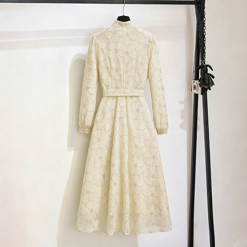 2026 Autumn French Style Lace Dress with Stand Collar and Waist Fit 85020 - Image 4